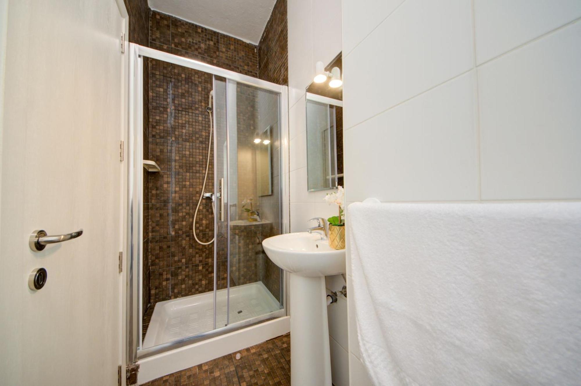 Sliema Exclusive 4-Bedroom Side Seaviews Apartments By Shortletsmalta מראה חיצוני תמונה